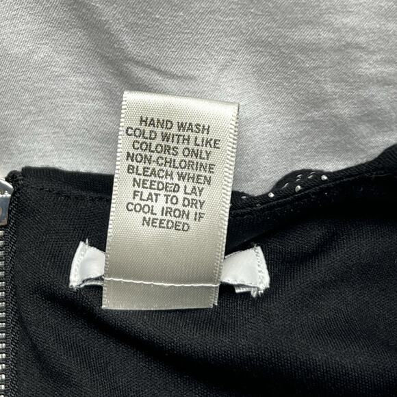 Vintage Cache Sleeveless High Neck Top Black Silver Studded Stripe Size M Y2K - Picture 5 of 7